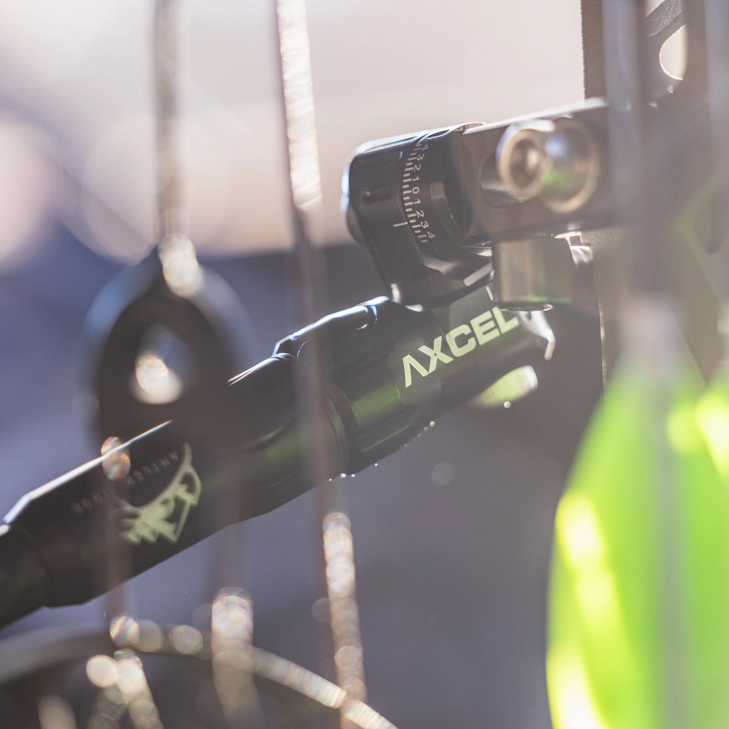 Axcel - TriLock Adjustable Offset Mount